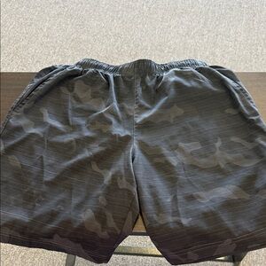 RBX Men's Dark Gray Black Camo Athletic Shorts